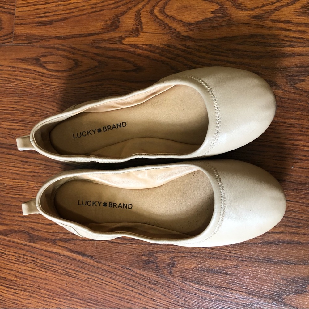 Lucky Brand nude flats